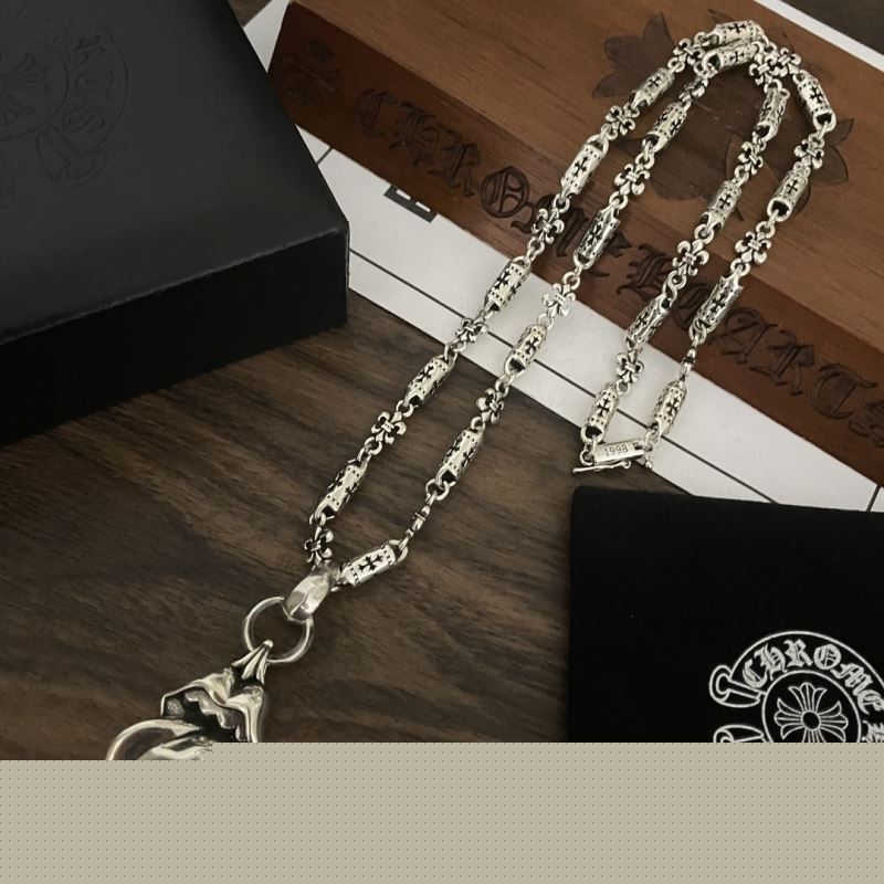 Ch**me He**ts necklaces
